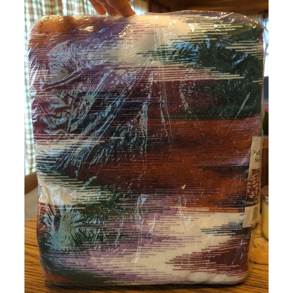 New Old Stock Vintage Fashion Print Blanket Flame Stitch Full/Twin 72